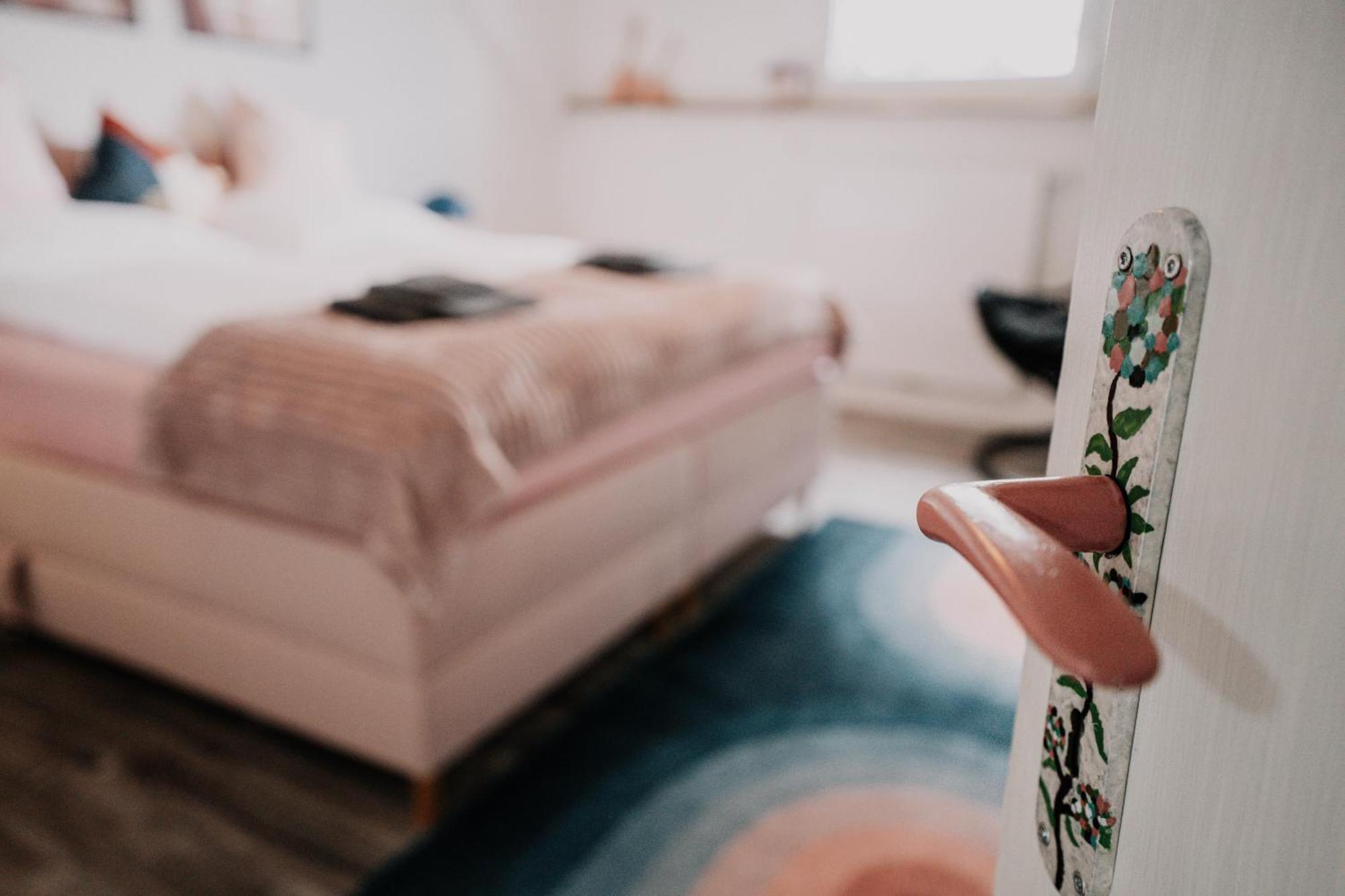 Grosszuegiges, Stylisches Apartment I 8 Personen I Eifel I Naturliebhaber I Metterich Luaran gambar