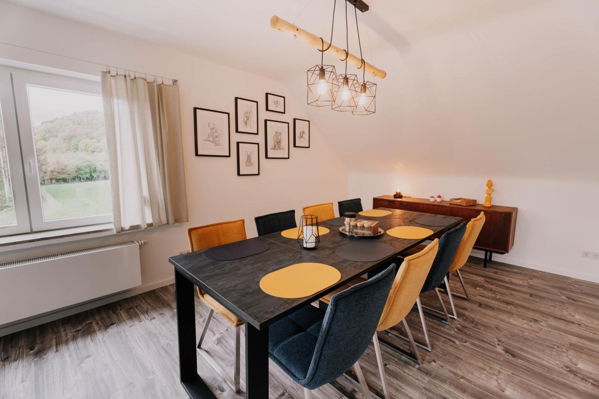 Grosszuegiges, Stylisches Apartment I 8 Personen I Eifel I Naturliebhaber I Metterich Luaran gambar